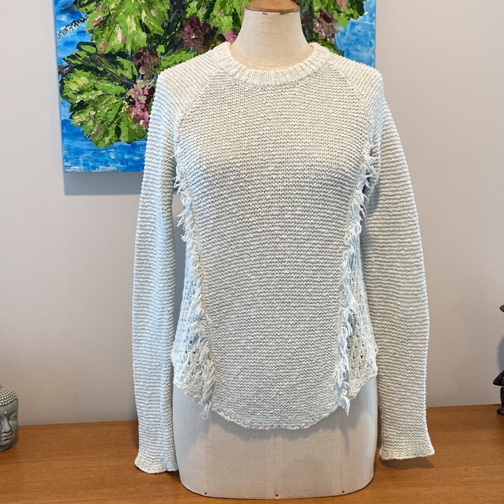 Kismet seafoam green crochet scoop neck sweater w/ princess fringe& Shirtail. S